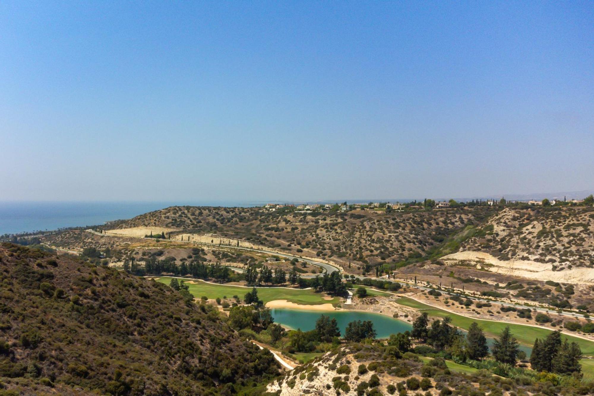 Fantastic Junior Villa Cz02 Salamis With Gorgeous Views, Aphrodite Hills Kouklia Eksteriør bilde