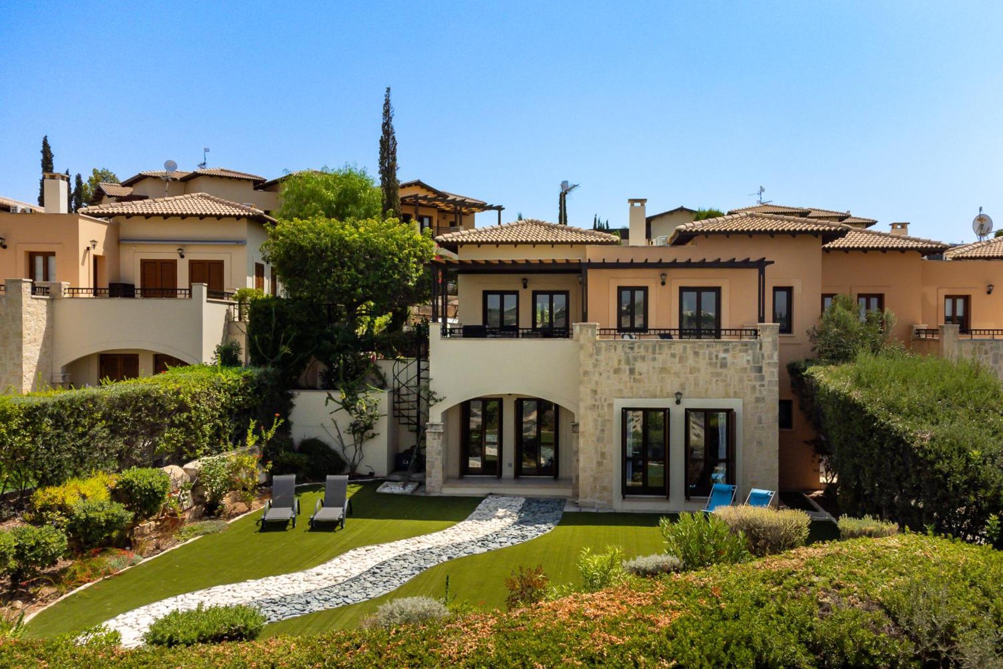 Fantastic Junior Villa Cz02 Salamis With Gorgeous Views, Aphrodite Hills Kouklia Eksteriør bilde